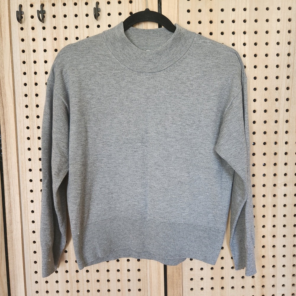 A‎ New Day Long Sleeve Mock Neck Gray  Pullon Sweater Sz XS Minimalist Capsule